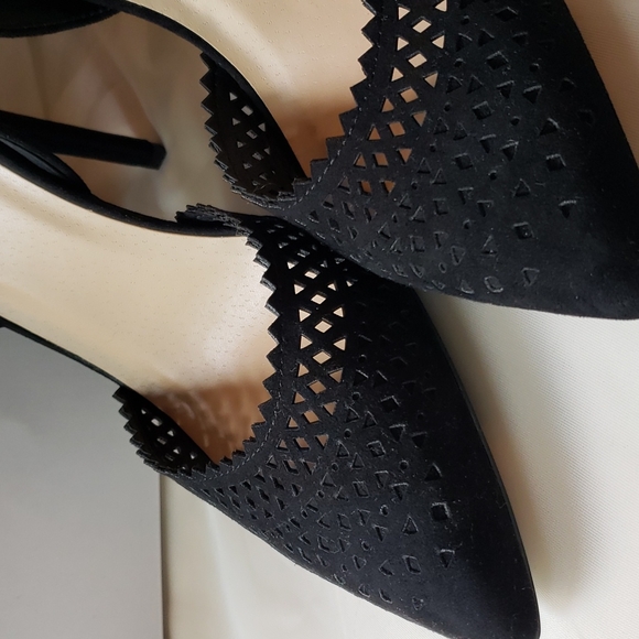 High Heels - Picture 2 of 3